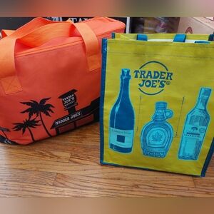 Trader Joes Reusable Zippered Bag And Tote 2 Bags